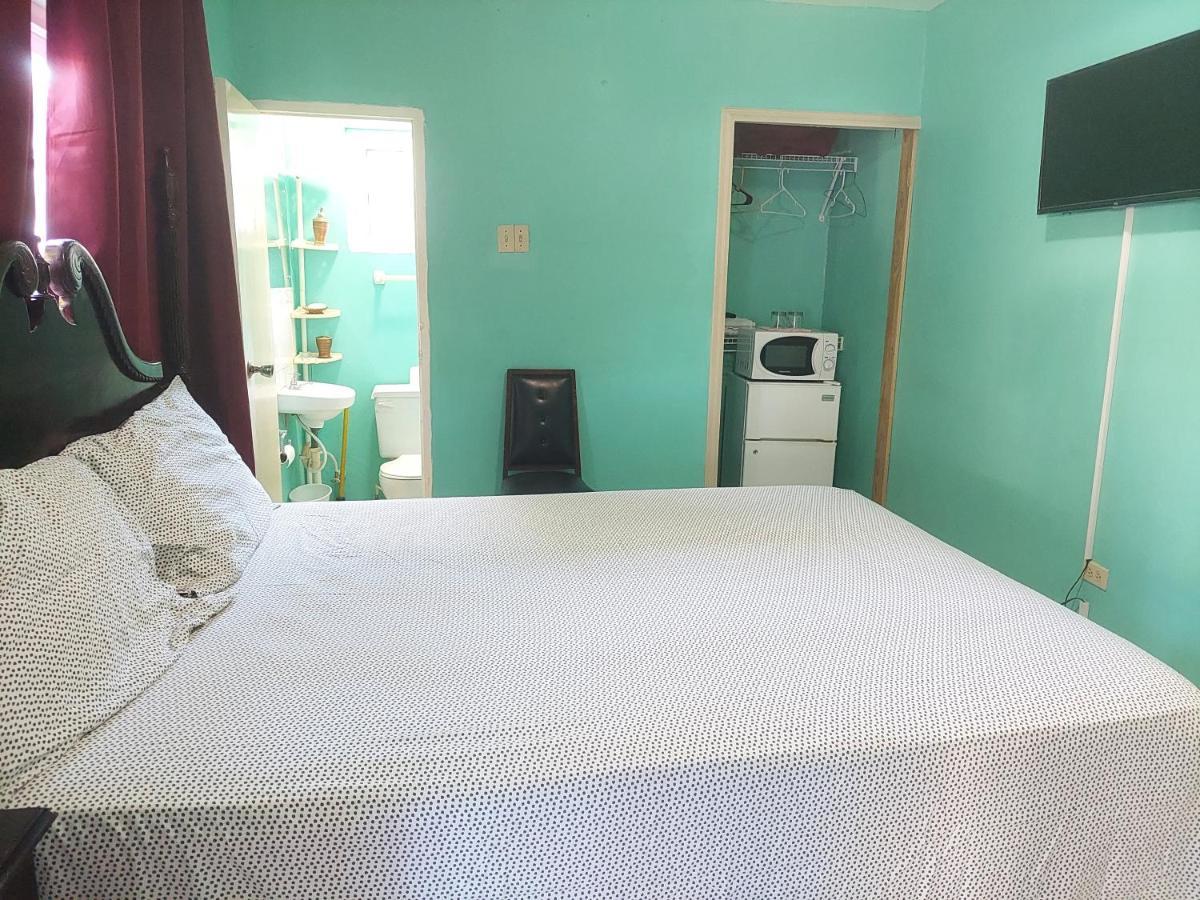 Dancehall Hostel Kingston Buitenkant foto