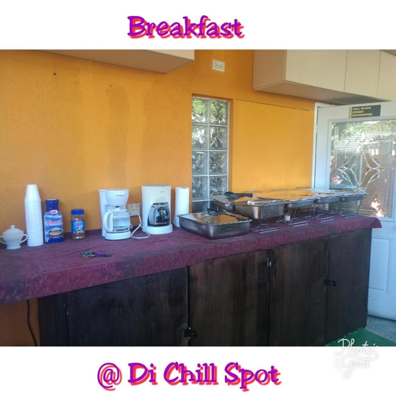 Dancehall Hostel Kingston Buitenkant foto